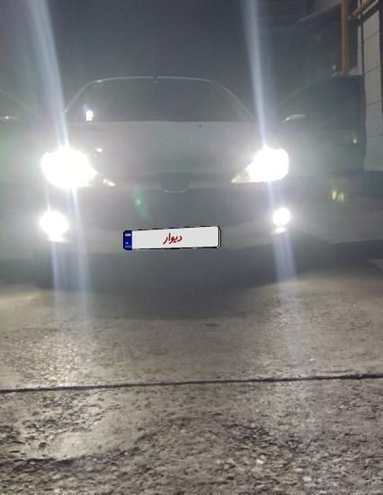 پژو ۲۰۶ صندوق دار v8 - 1395