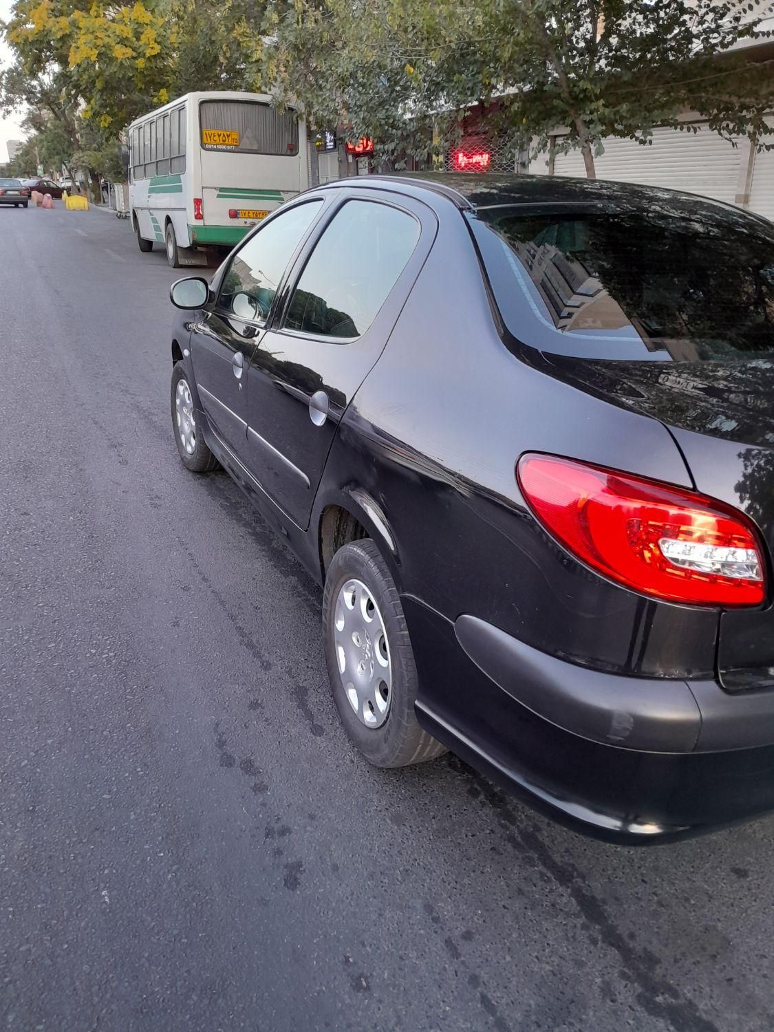 پژو ۲۰۶ صندوق دار v8 - 1390