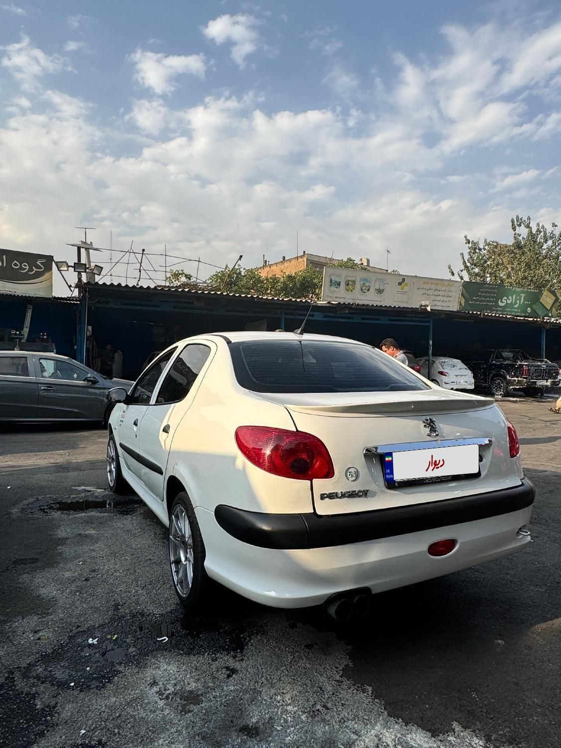 پژو ۲۰۶ صندوق دار v8 - 1392