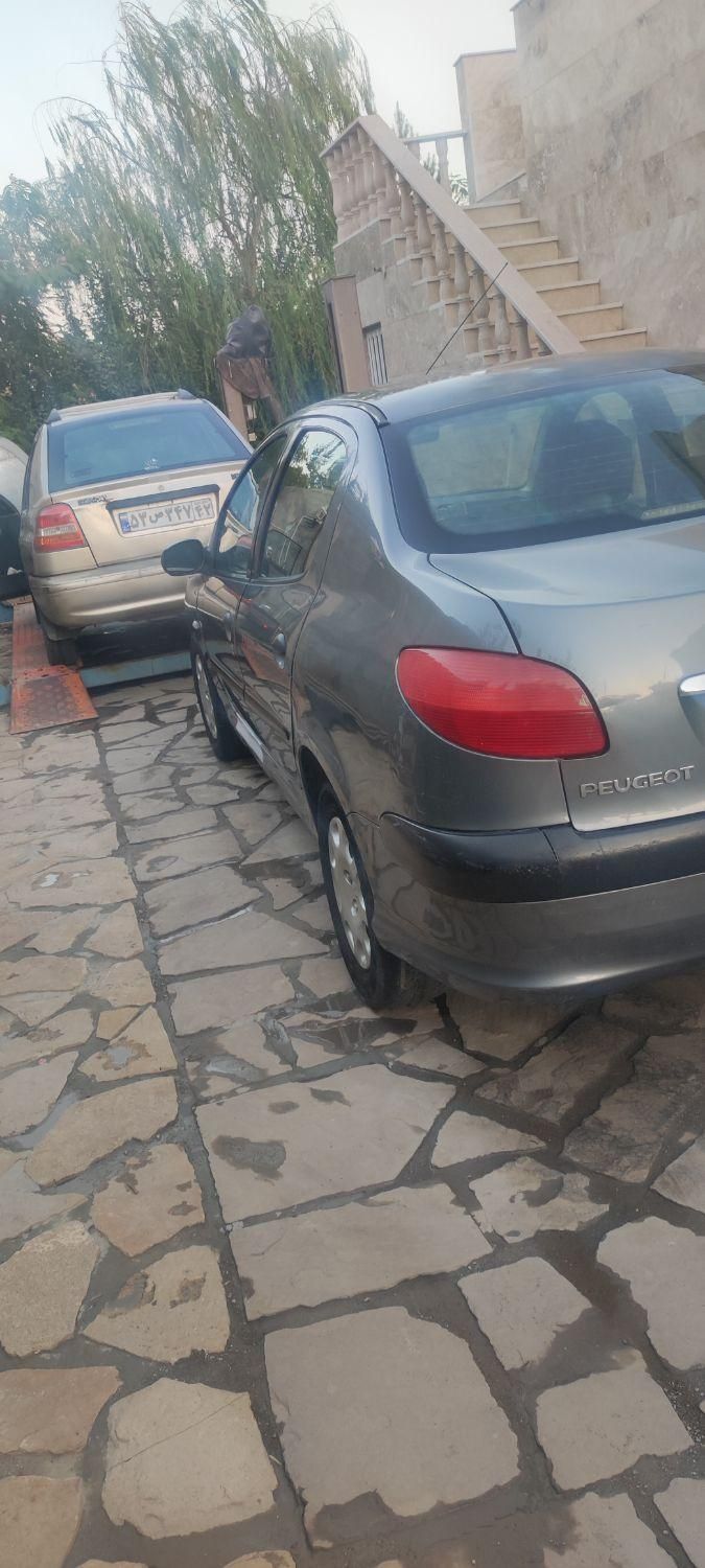 پژو ۲۰۶ صندوق دار v6 - 1386
