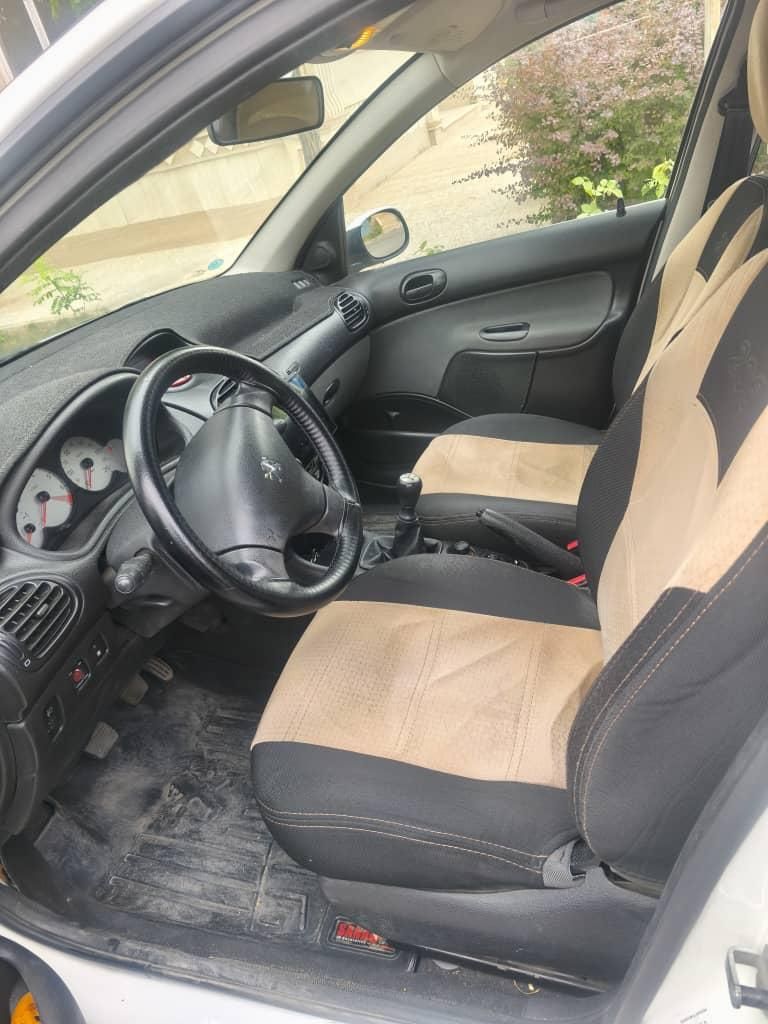 پژو ۲۰۶ صندوق دار v8 - 1395
