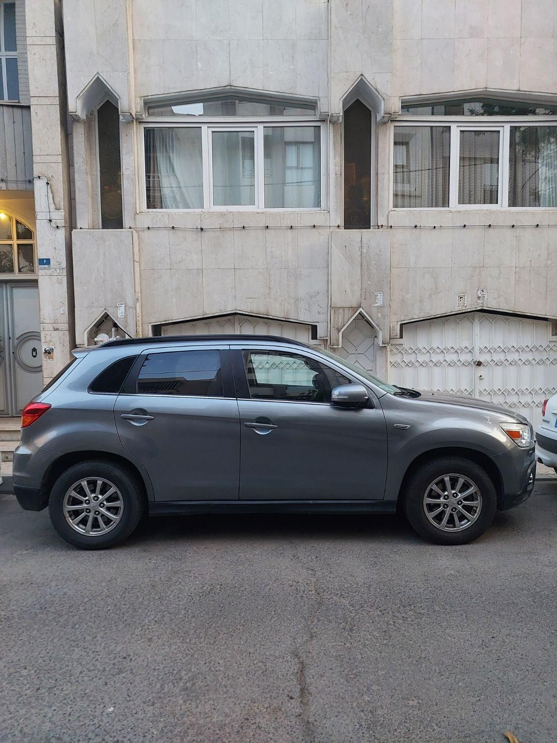 میتسوبیشی ASX تیپ 4 - 2012