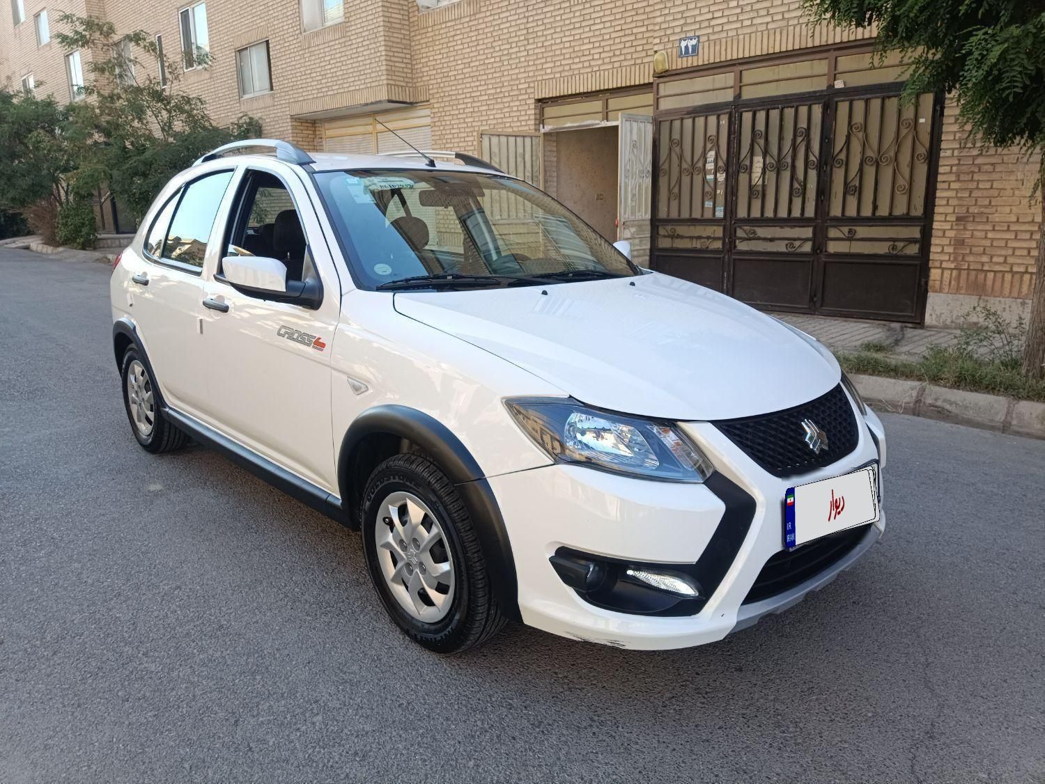 خودرو کوییک، معمولی آگهی ann_19565498