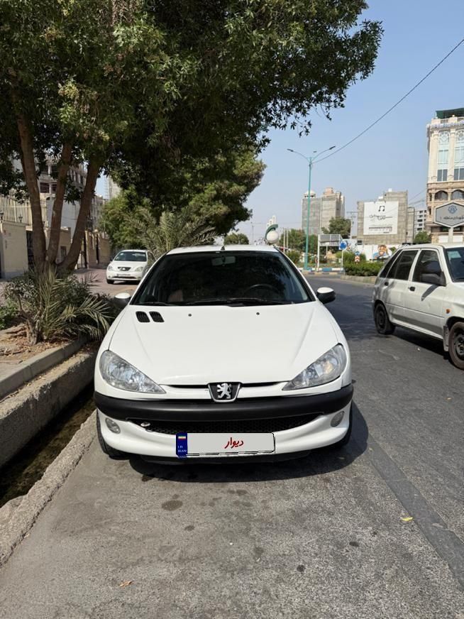 پژو ۲۰۶ صندوق دار v8 - 1390