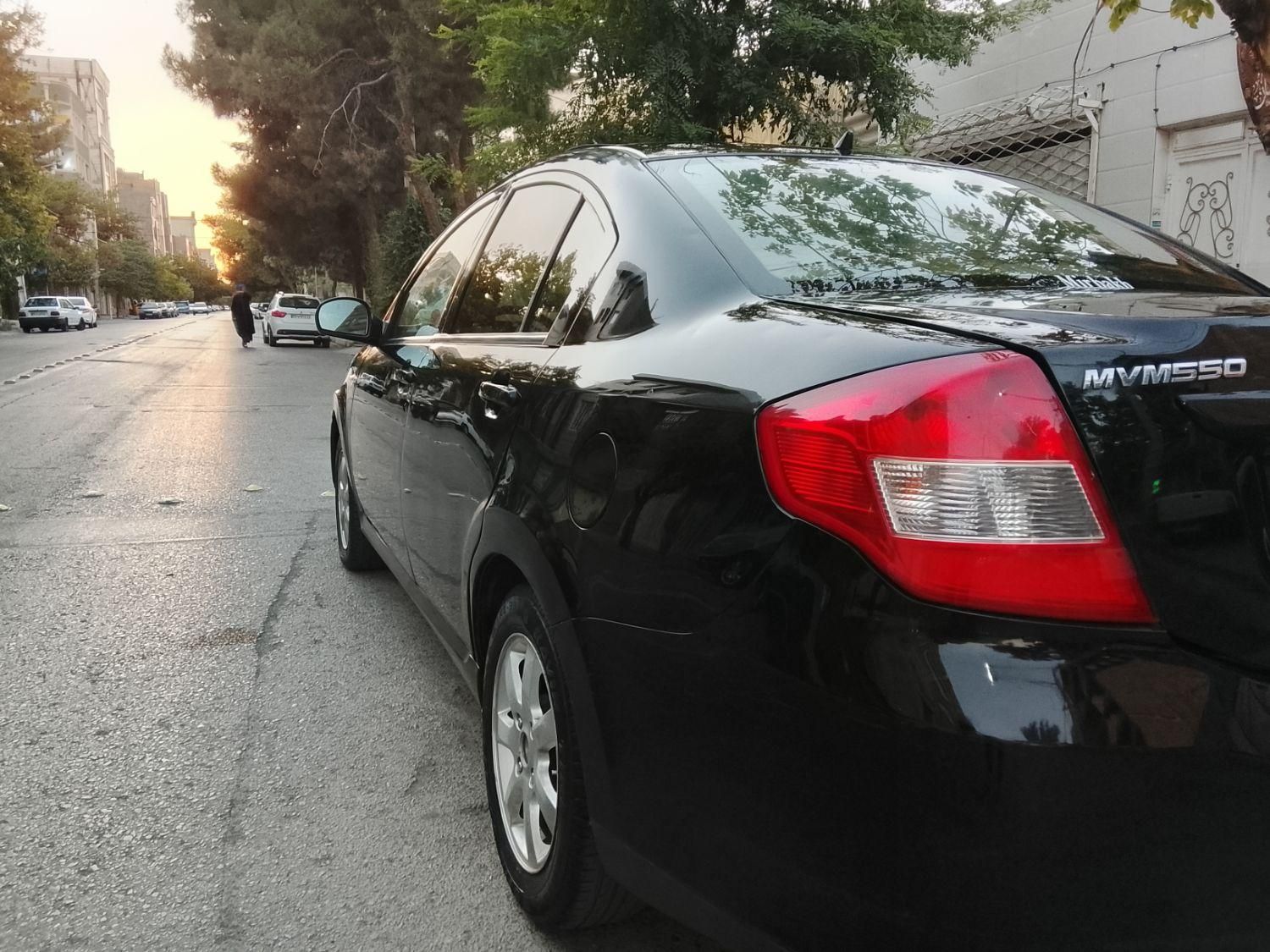 ام وی ام 550 اتوماتیک - 1395