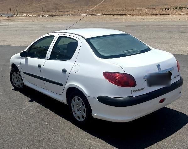 پژو ۲۰۶ صندوق دار v8 - 1391