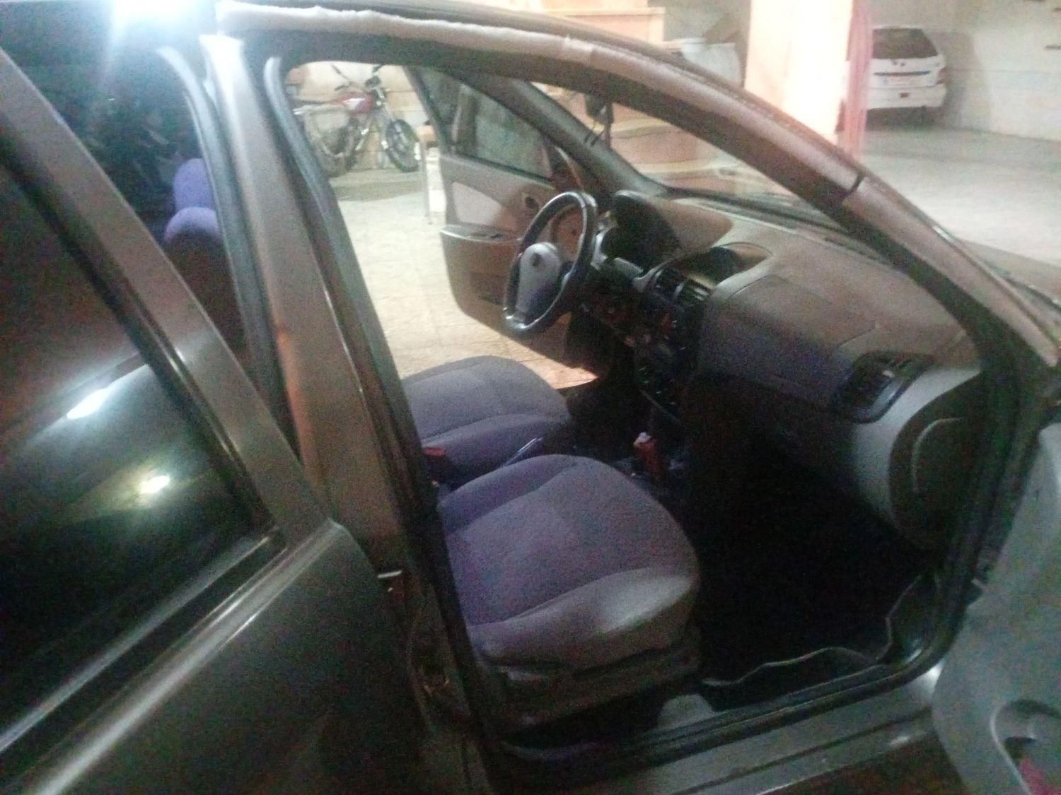 تیبا صندوق دار SX - 1390