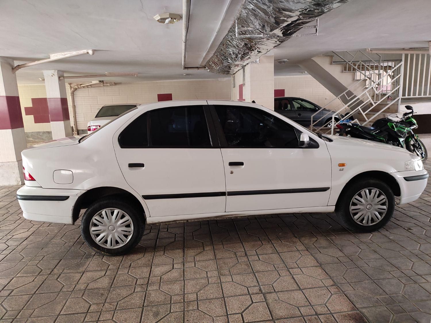 سمند LX XU7 - 1395