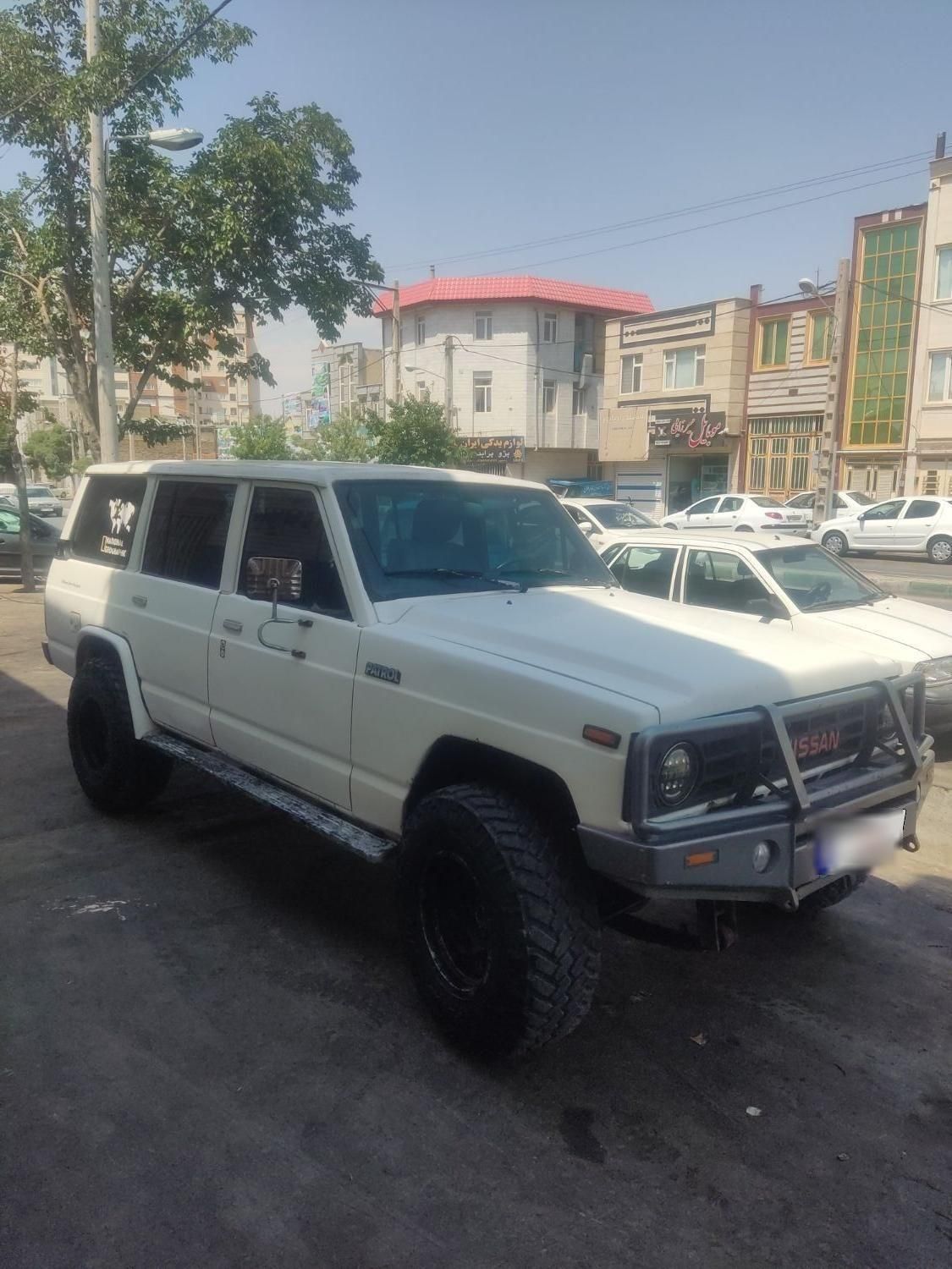 نیسان پاترول چهار درب 6 سیلندر - 1376