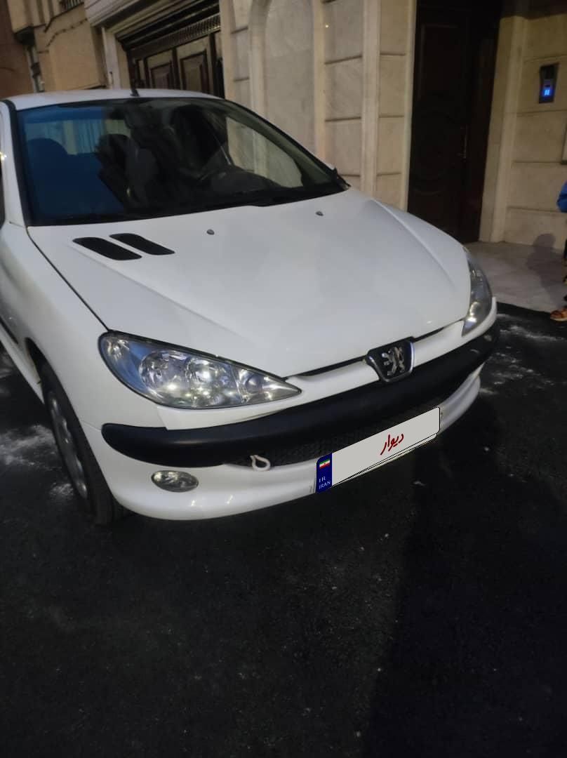 پژو ۲۰۶ صندوق دار v8 - 1395