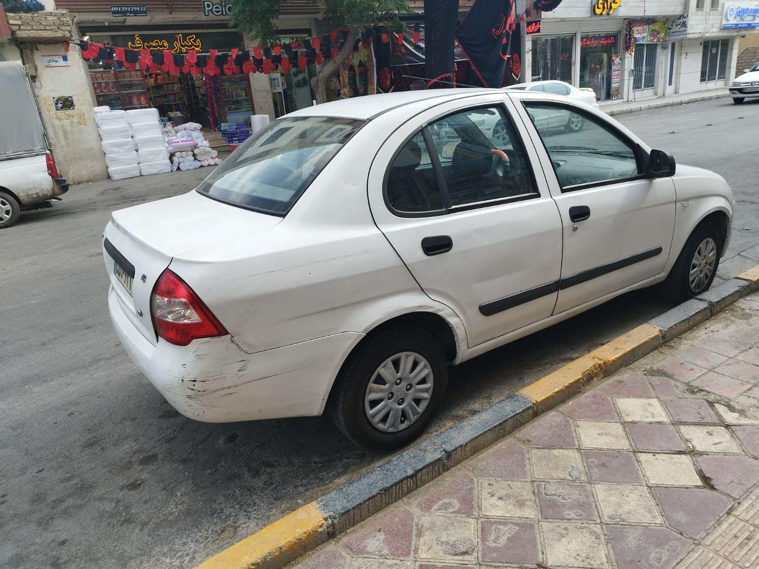 تیبا صندوق دار LX - 1390