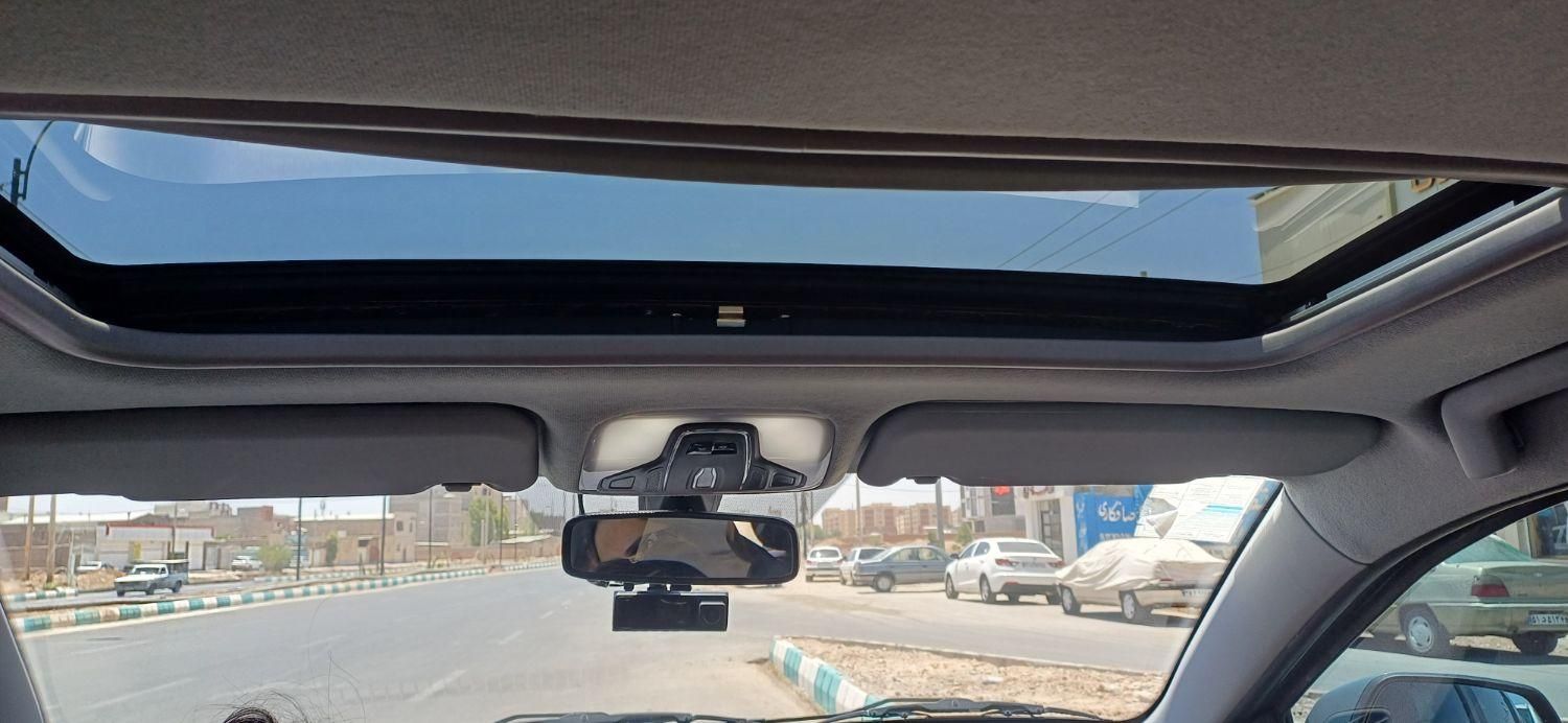 ام وی ام X22 دنده ای اسپرت لاکچری - 1401