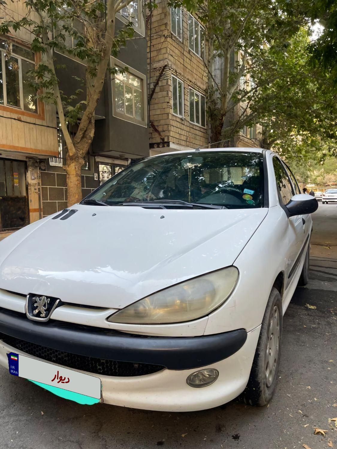 پژو ۲۰۶ صندوق دار v8 - 1396
