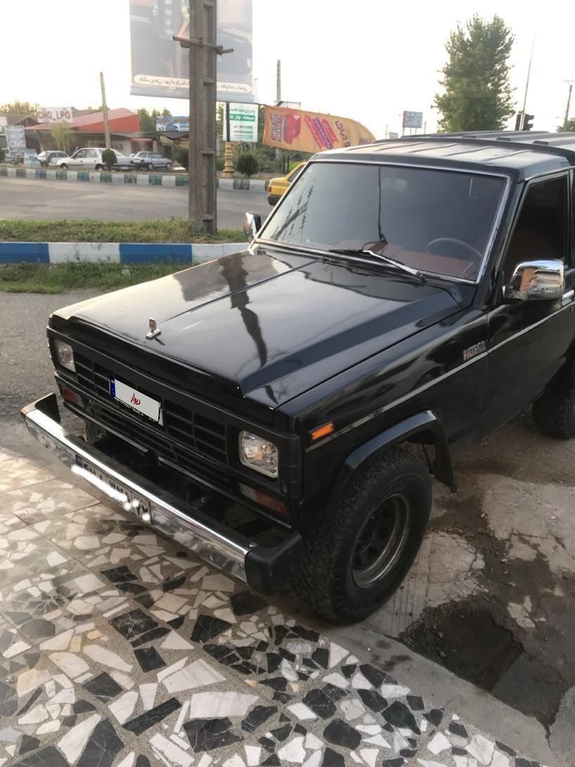 نیسان پاترول دو درب دنده‌ای - 1997