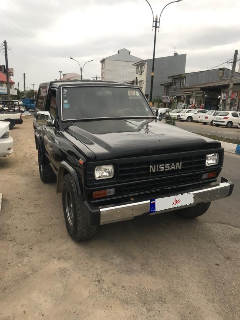 نیسان پاترول دو درب دنده‌ای - 1997