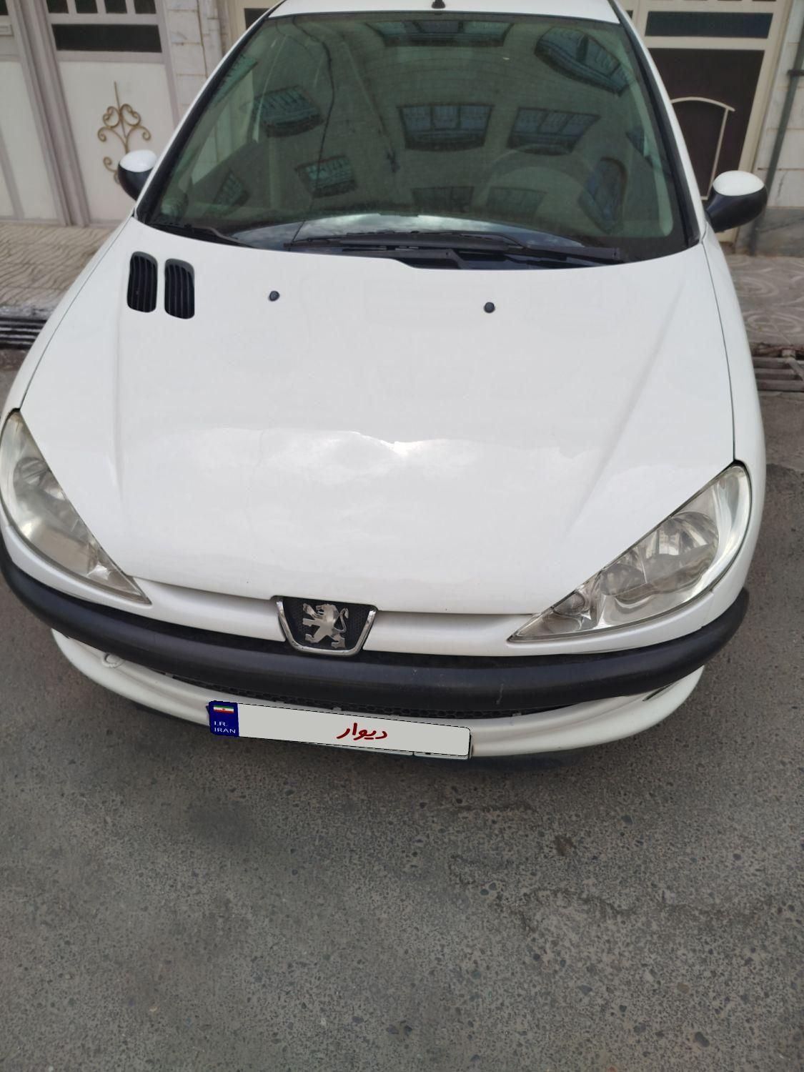 پژو ۲۰۶ صندوق دار v8 - 1394