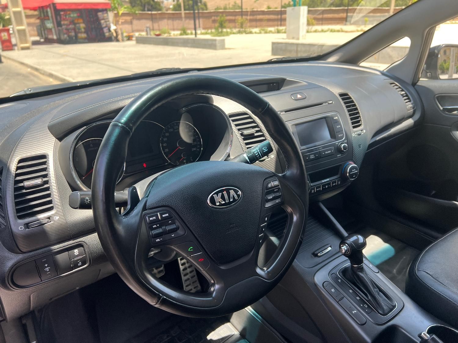 کیا سراتو 2.0 لیتر اتوماتیک GT لاین - 2015