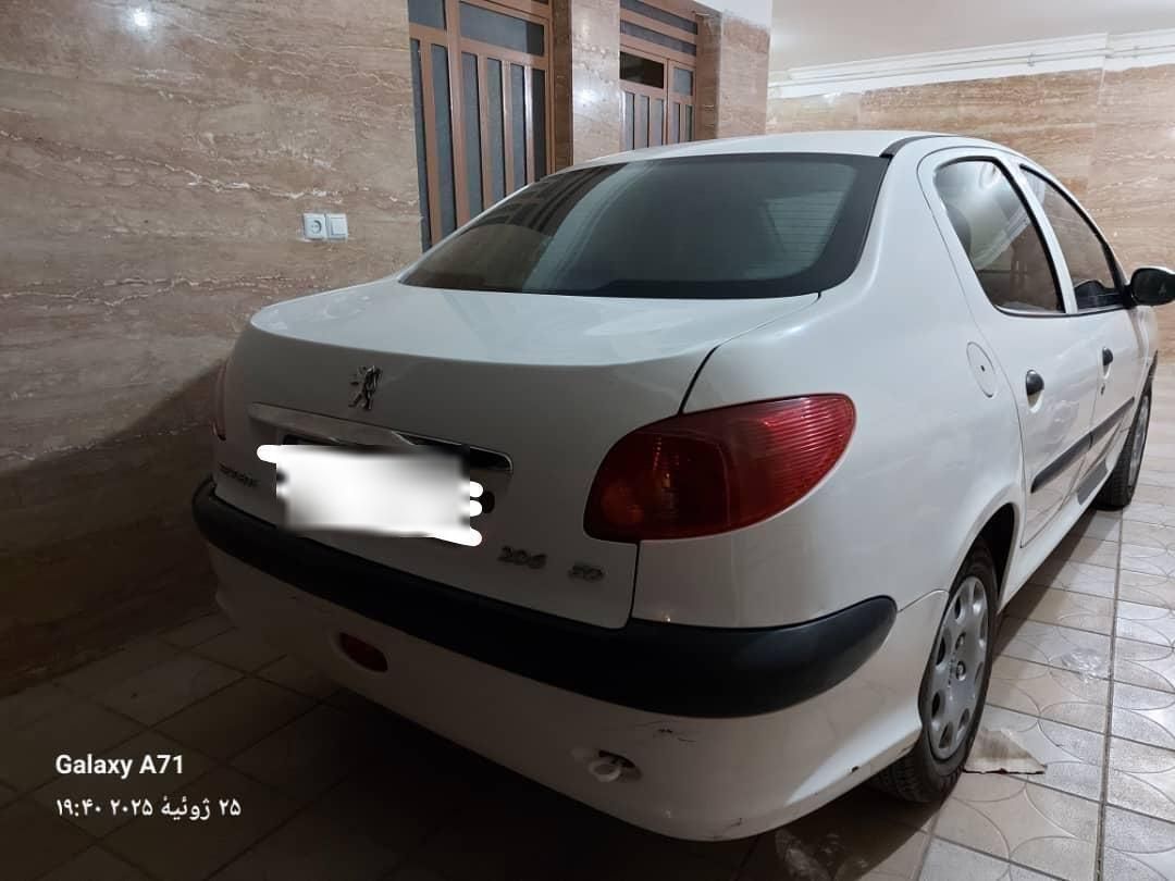 پژو ۲۰۶ صندوق دار v8 - 1396
