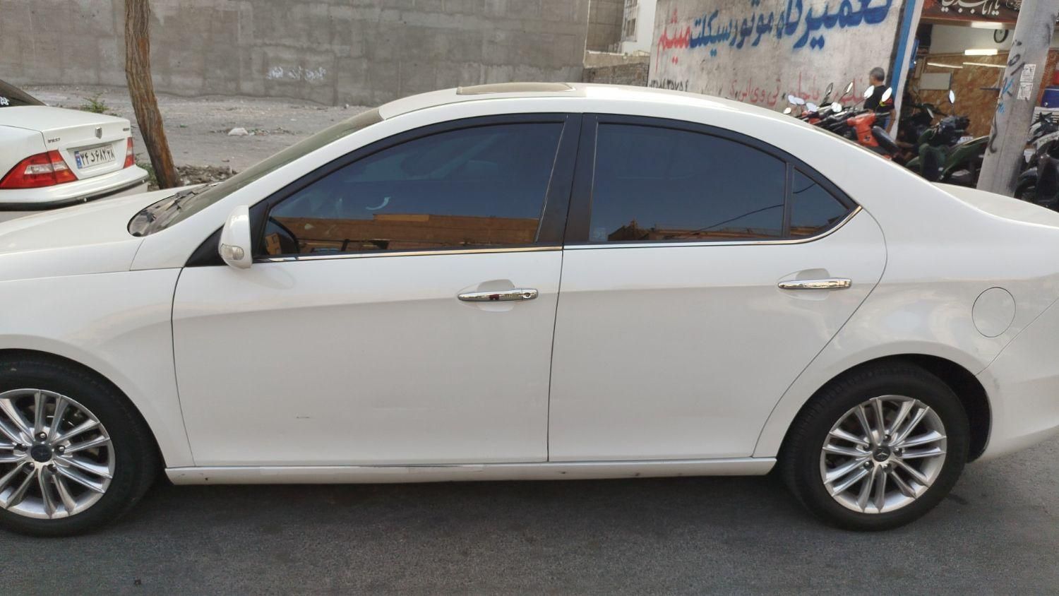 جک J5 اتوماتیک - 1393