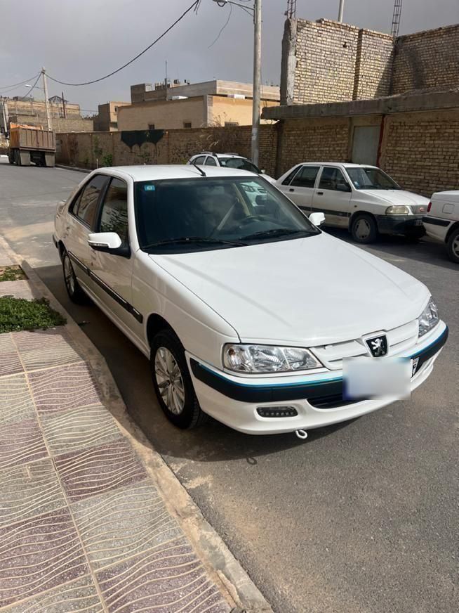 پژو پارس XU7P - 1402
