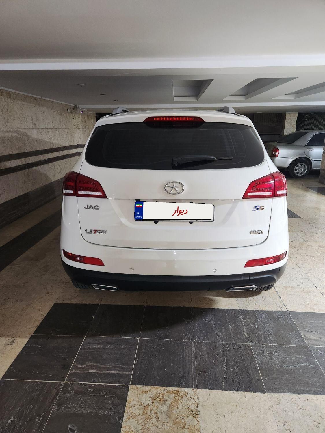 خودرو جک، S5 آگهی ann_19567335