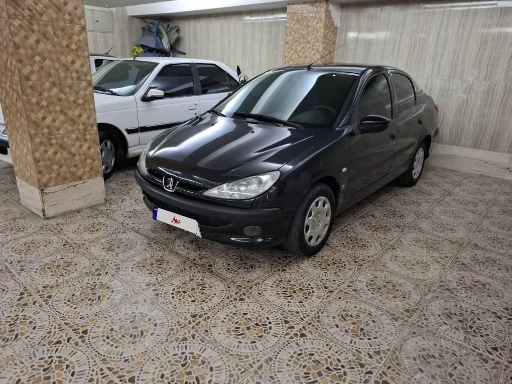 پژو ۲۰۶ صندوق دار v8 - 1392