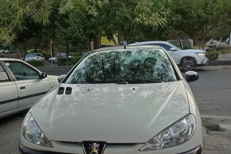 پژو ۲۰۶ صندوق دار v8 - 1391