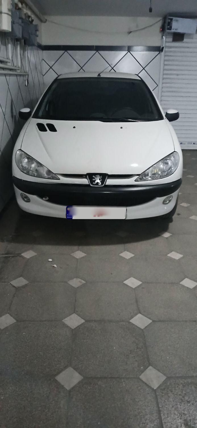 پژو ۲۰۶ صندوق دار v8 - 1393