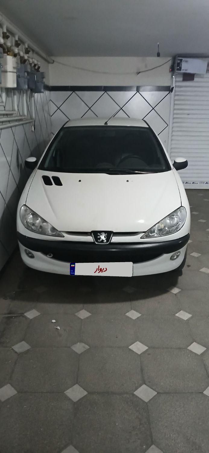 پژو ۲۰۶ صندوق دار v8 - 1393