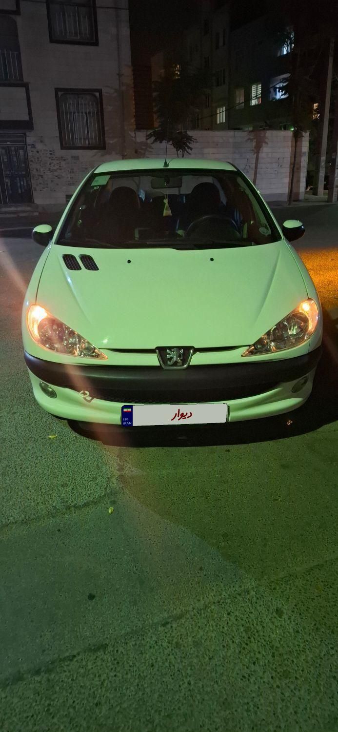 پژو ۲۰۶ صندوق دار v8 - 1397