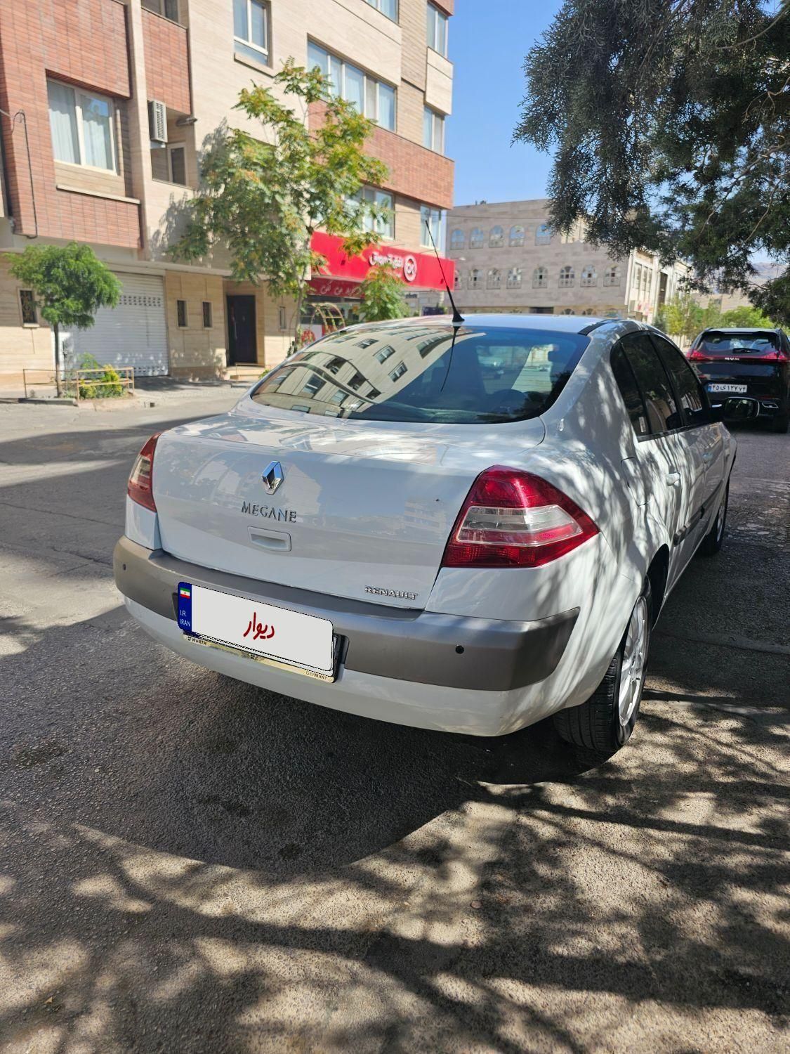 رنو مگان پارس خودرو 2000 - 1390