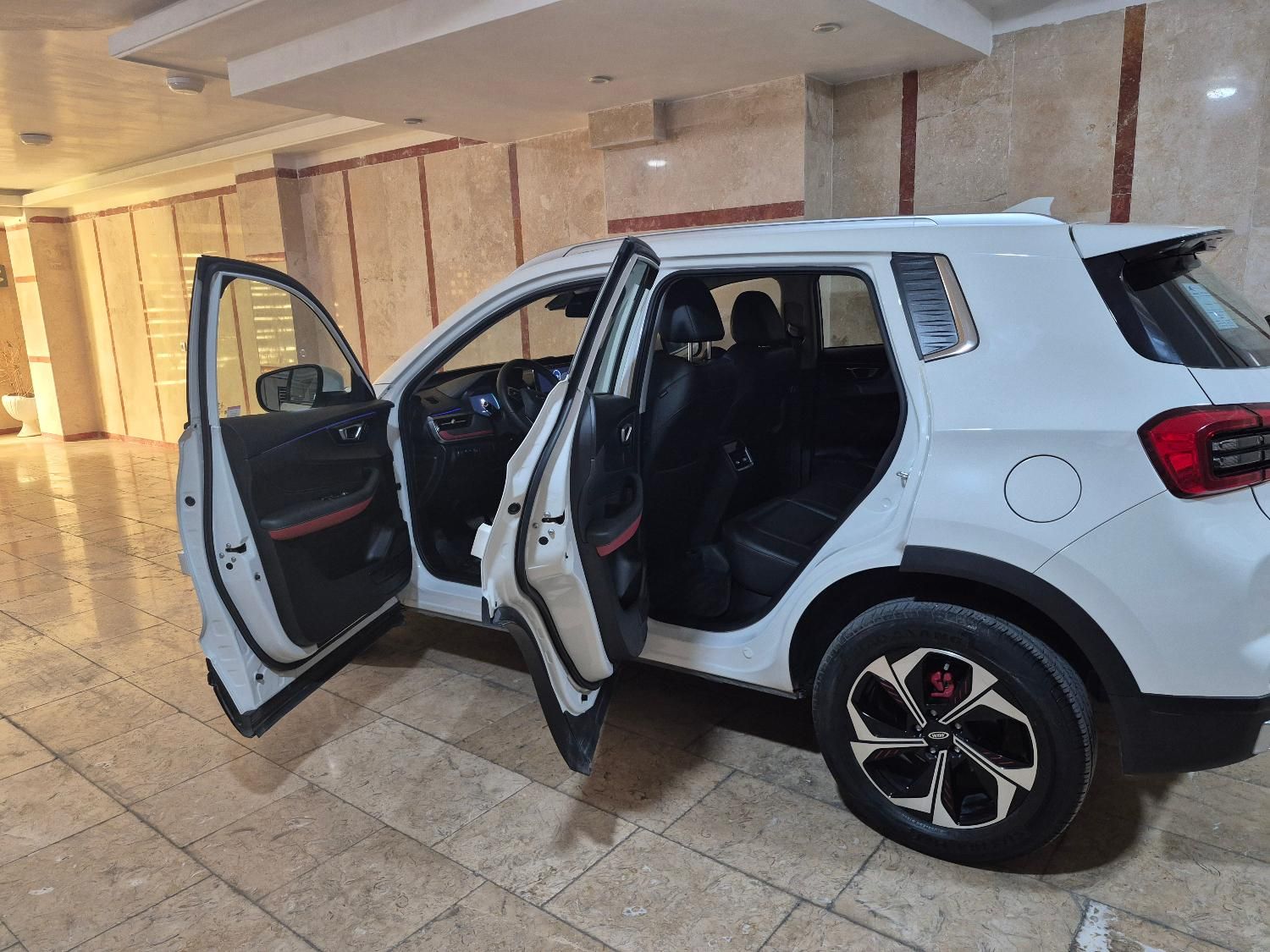 ام وی ام X55 پرو اکسلنت - 1401
