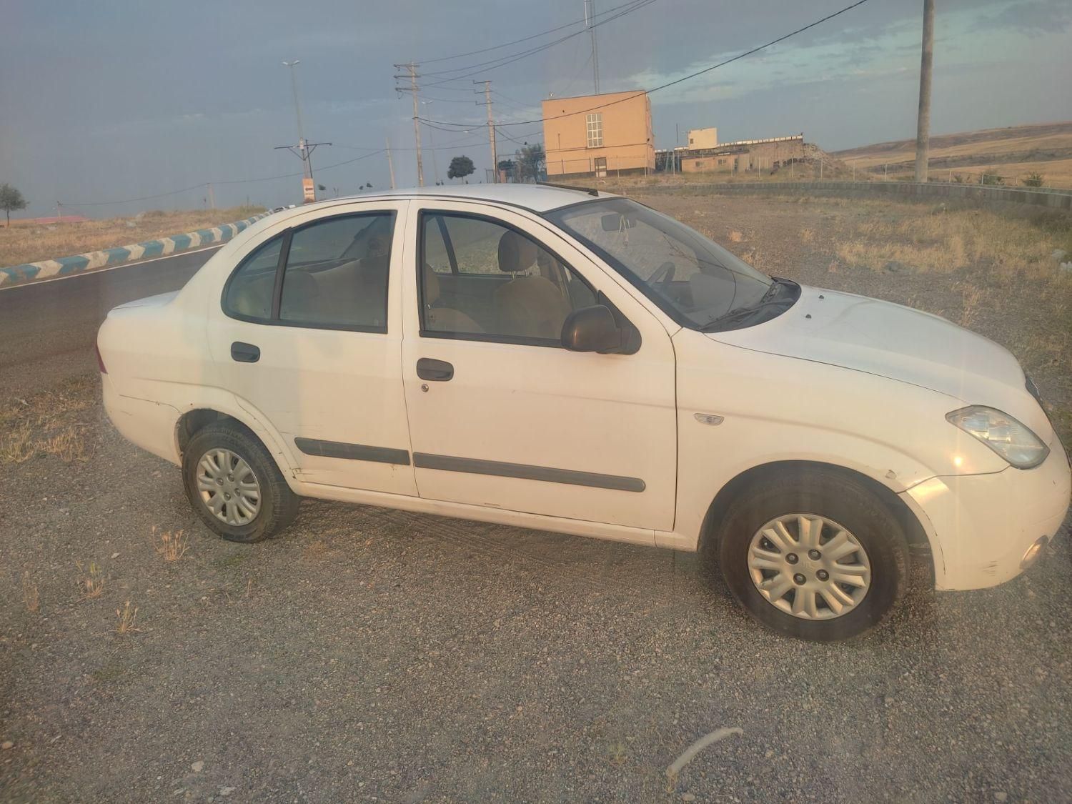 تیبا صندوق دار SX - 1394
