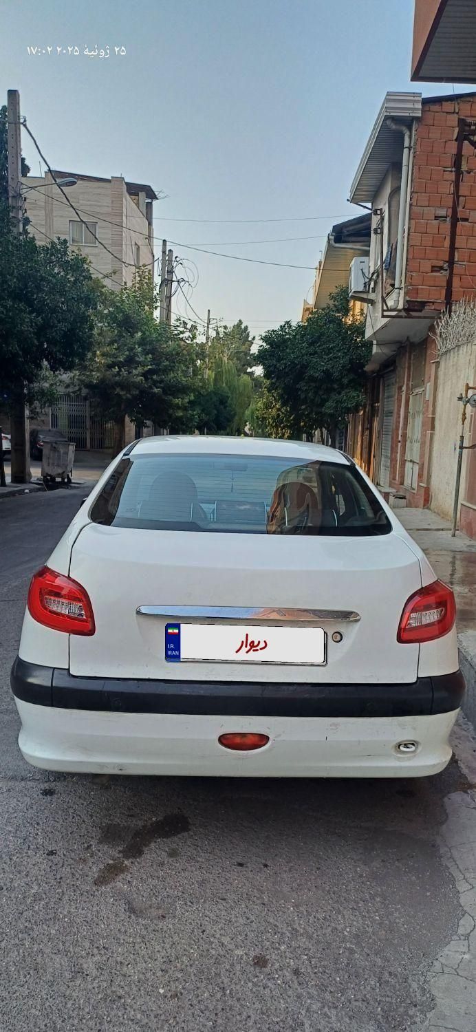 پژو ۲۰۶ صندوق دار v8 - 1394