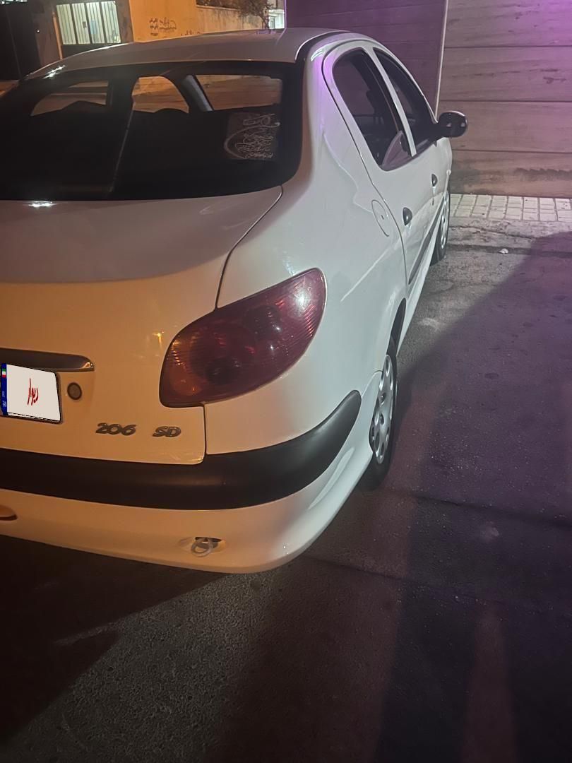 پژو ۲۰۶ صندوق دار v8 - 1396