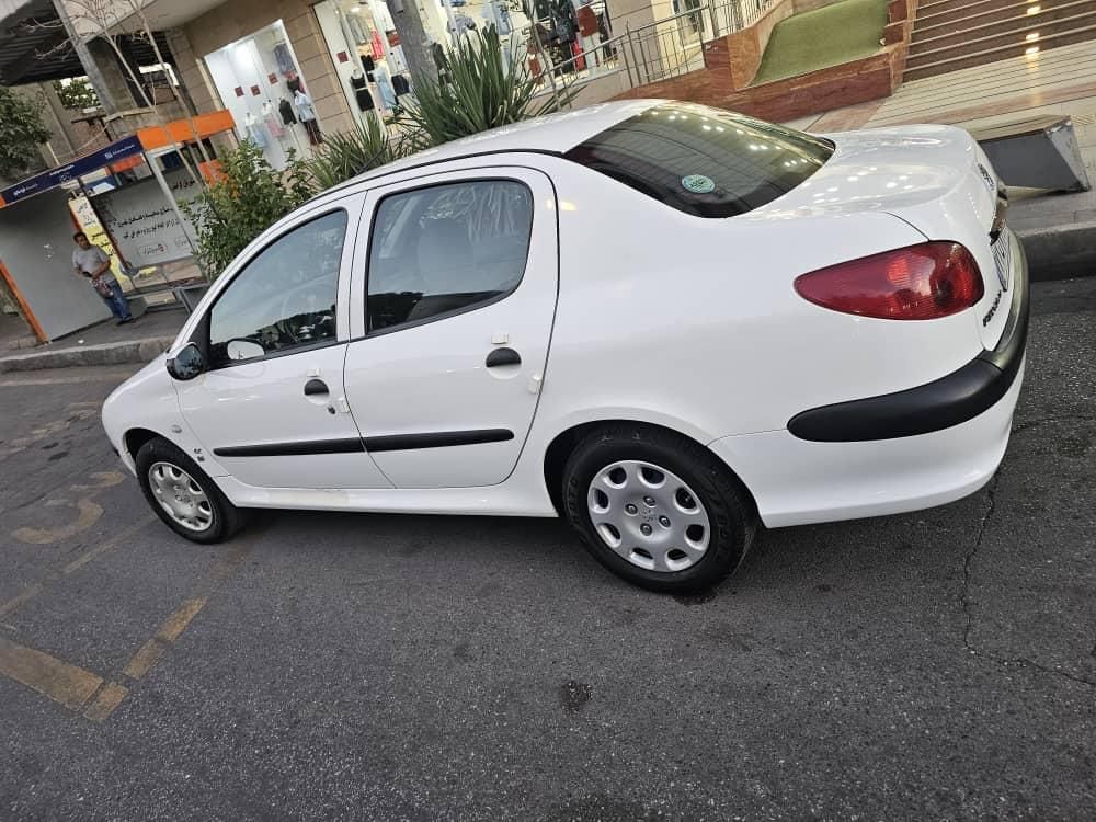 پژو ۲۰۶ صندوق دار v8 - 1399