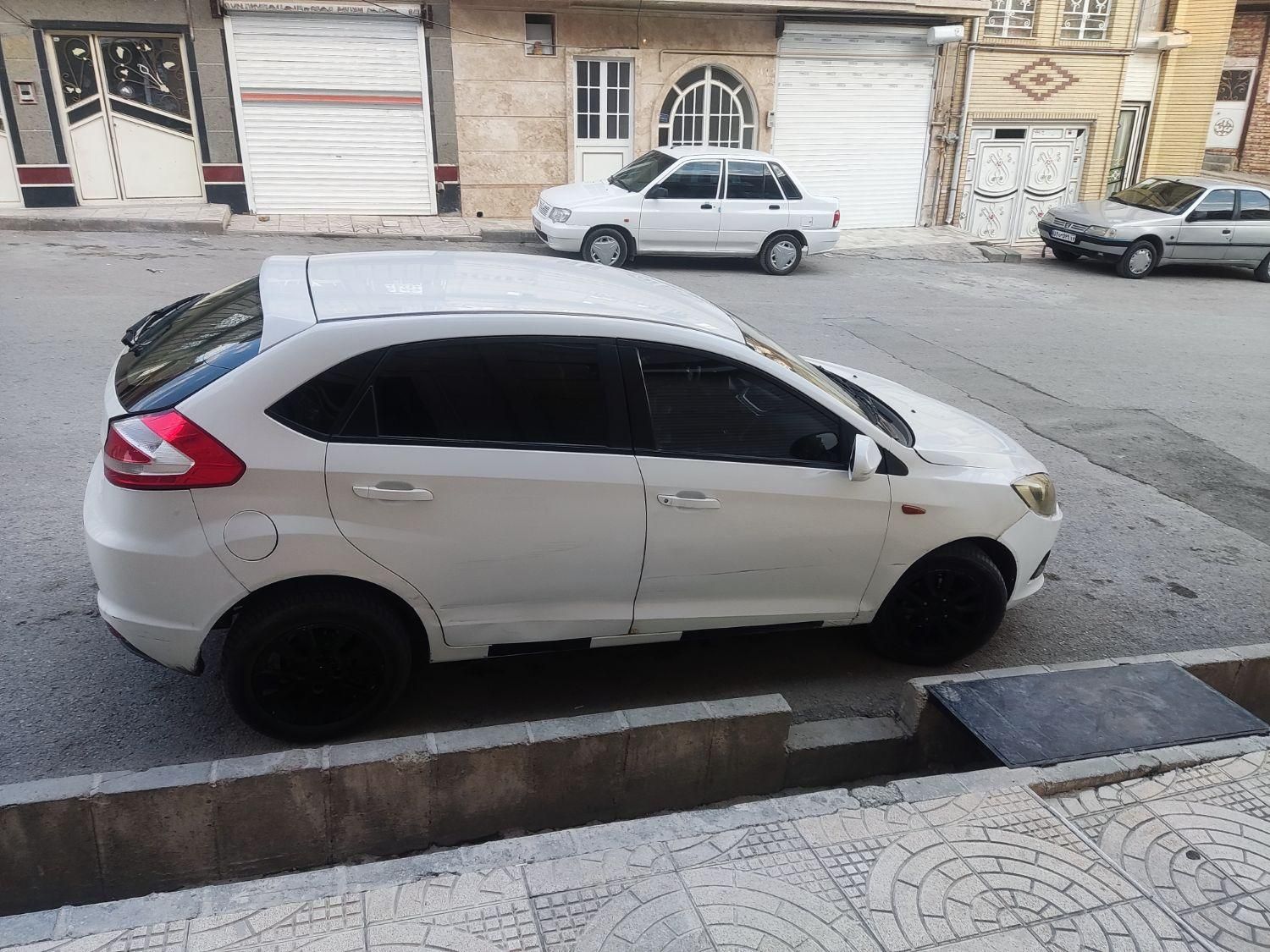 ام وی ام 315 هاچ بک ساده دنده ای - 1395