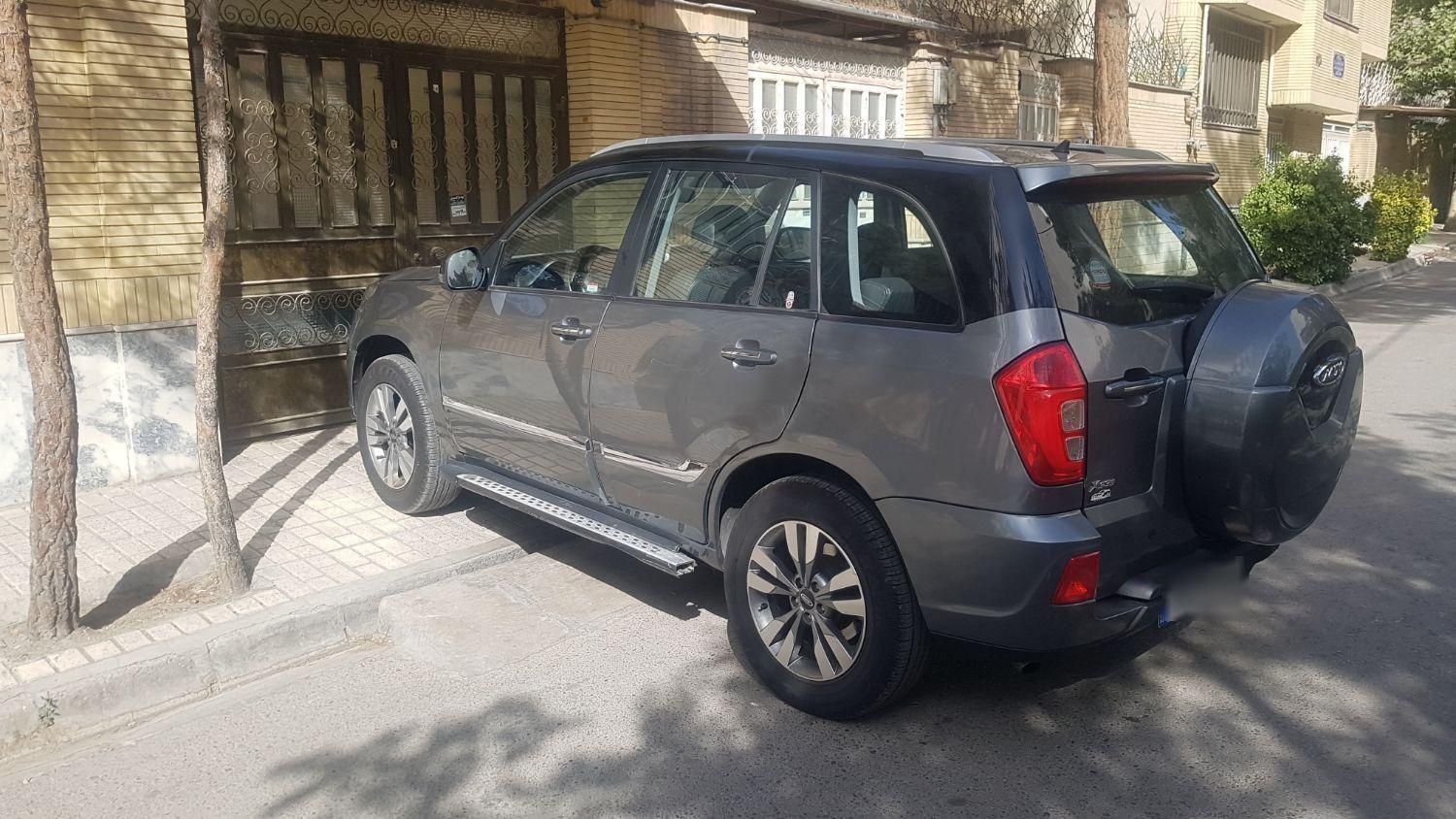 خودرو ام وی ام، X33 آگهی ann_19569469