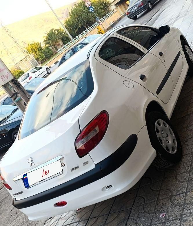 پژو ۲۰۶ صندوق دار v20 - 1389
