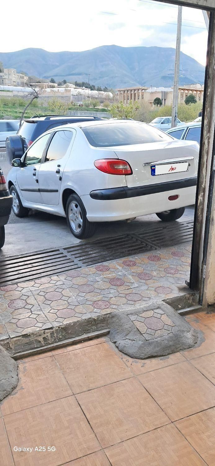 پژو ۲۰۶ صندوق دار v20 - 1386
