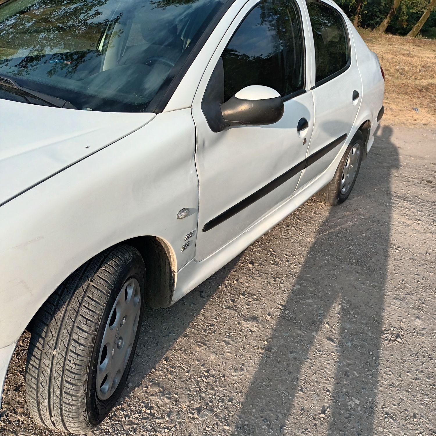 پژو ۲۰۶ صندوق دار v8 - 1394