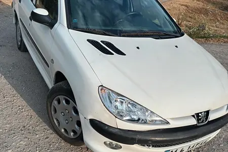 پژو ۲۰۶ صندوق دار v8 - 1394