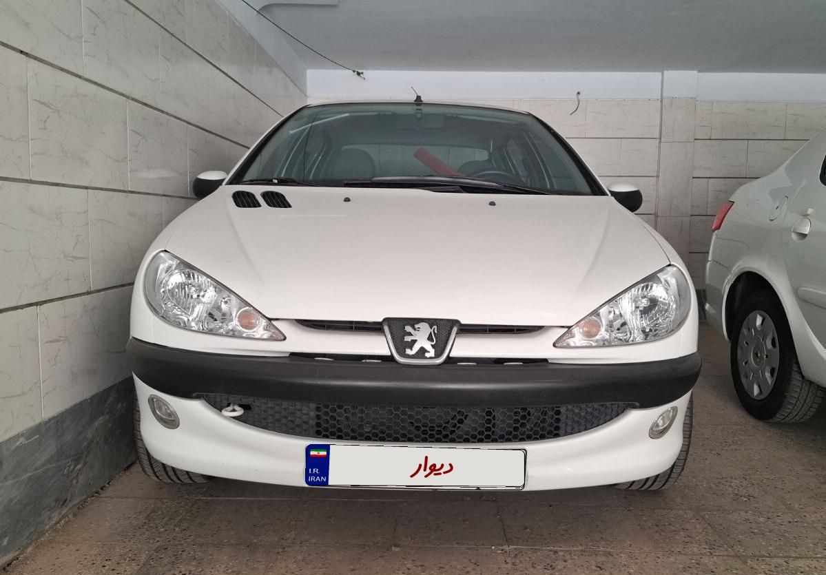 پژو ۲۰۶ صندوق دار v8 - 1398