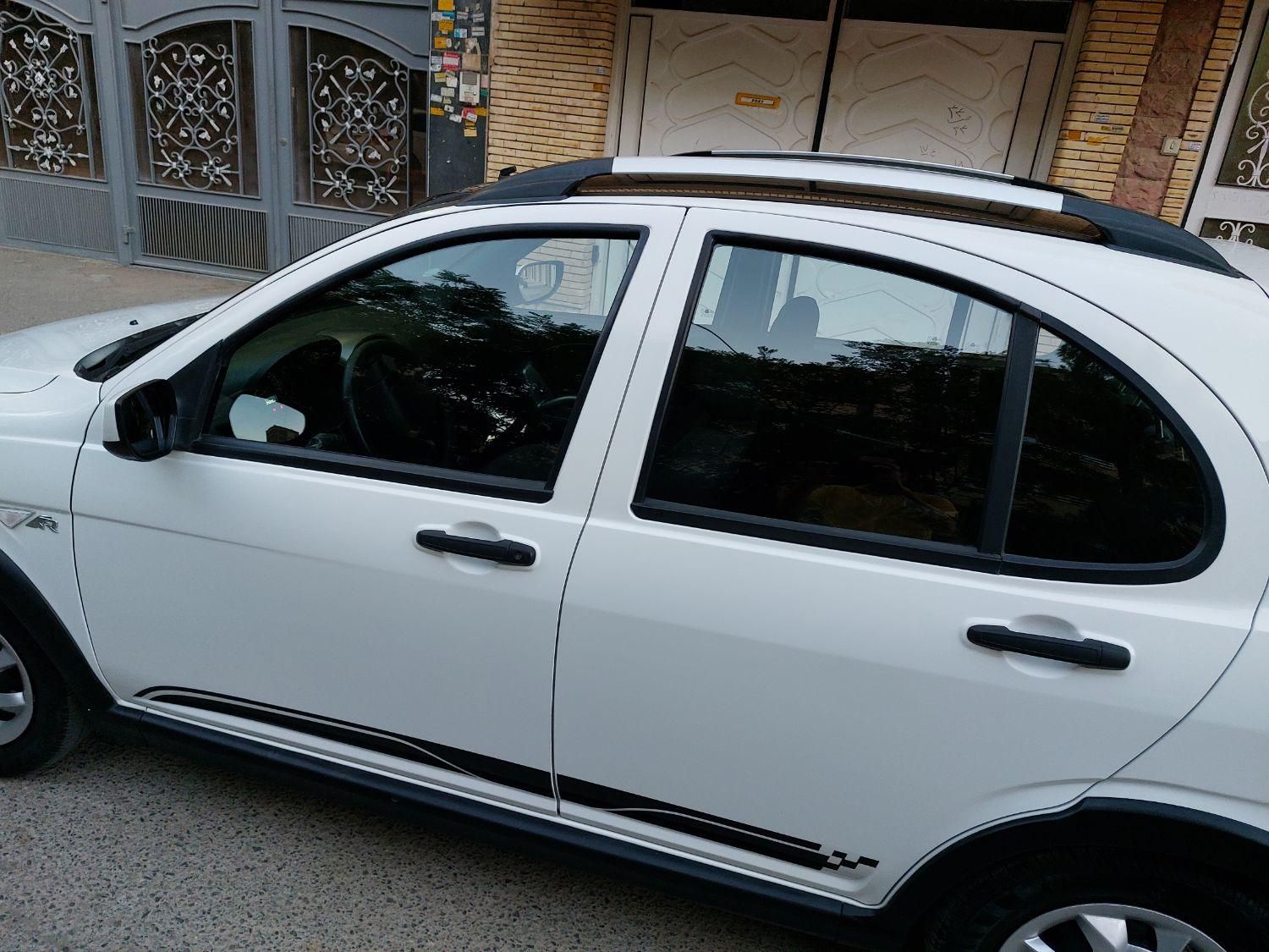 کوییک R دنده‌ای - 1402