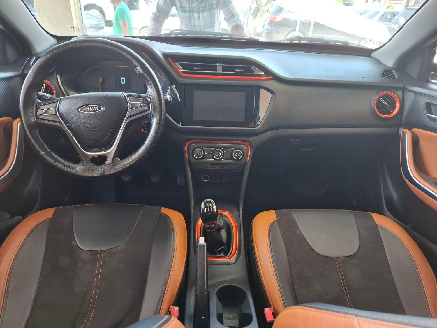 ام وی ام X22 دنده‌ای لاکچری - 1397