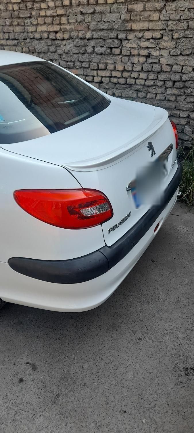پژو ۲۰۶ صندوق دار v8 - 1396