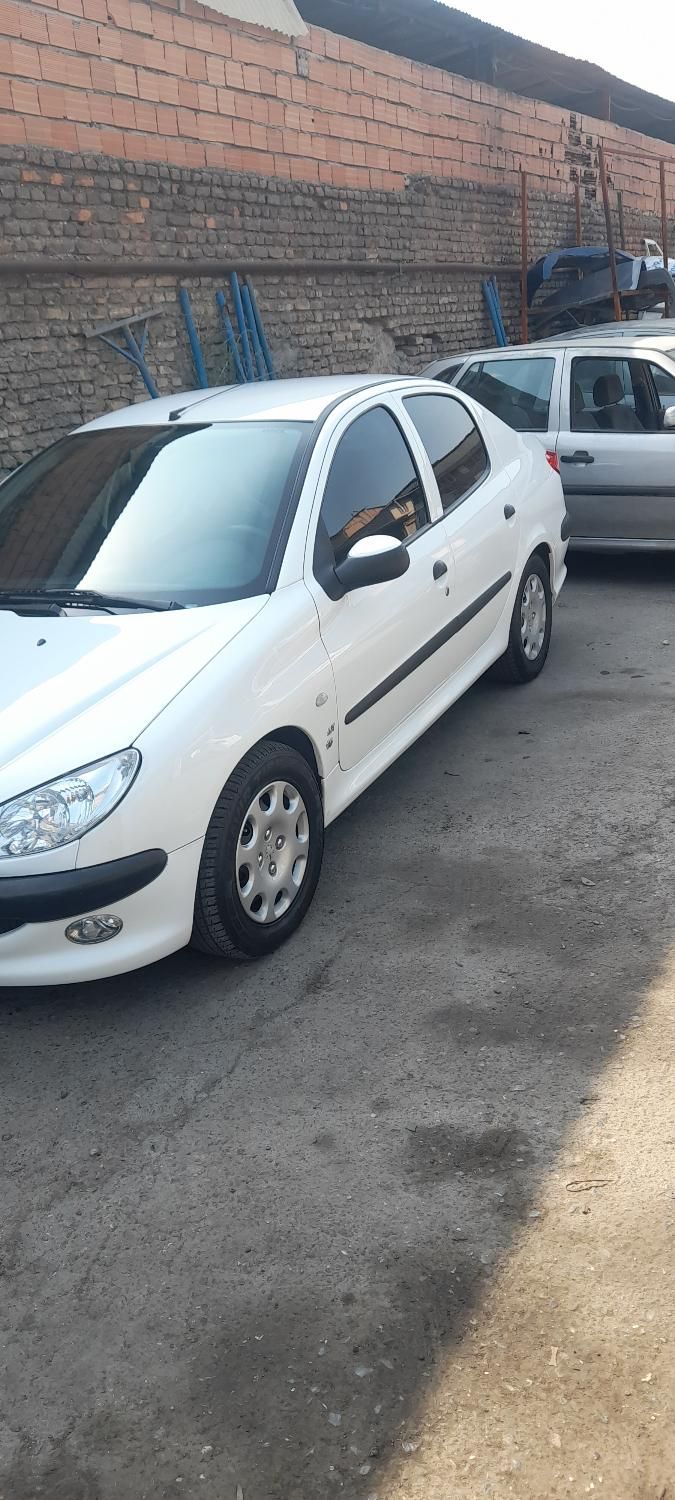 پژو ۲۰۶ صندوق دار v8 - 1396