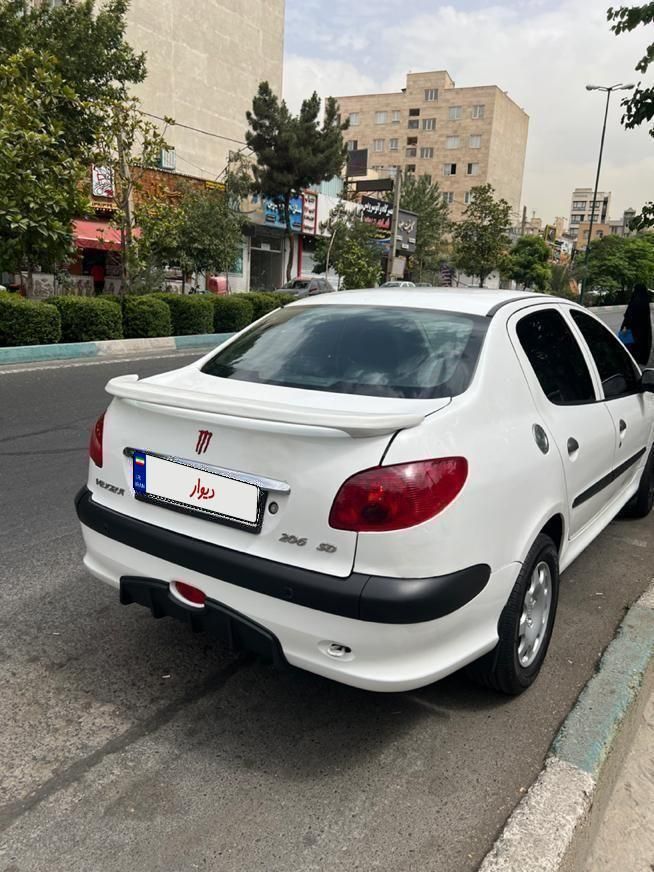 پژو ۲۰۶ صندوق دار v8 - 1397