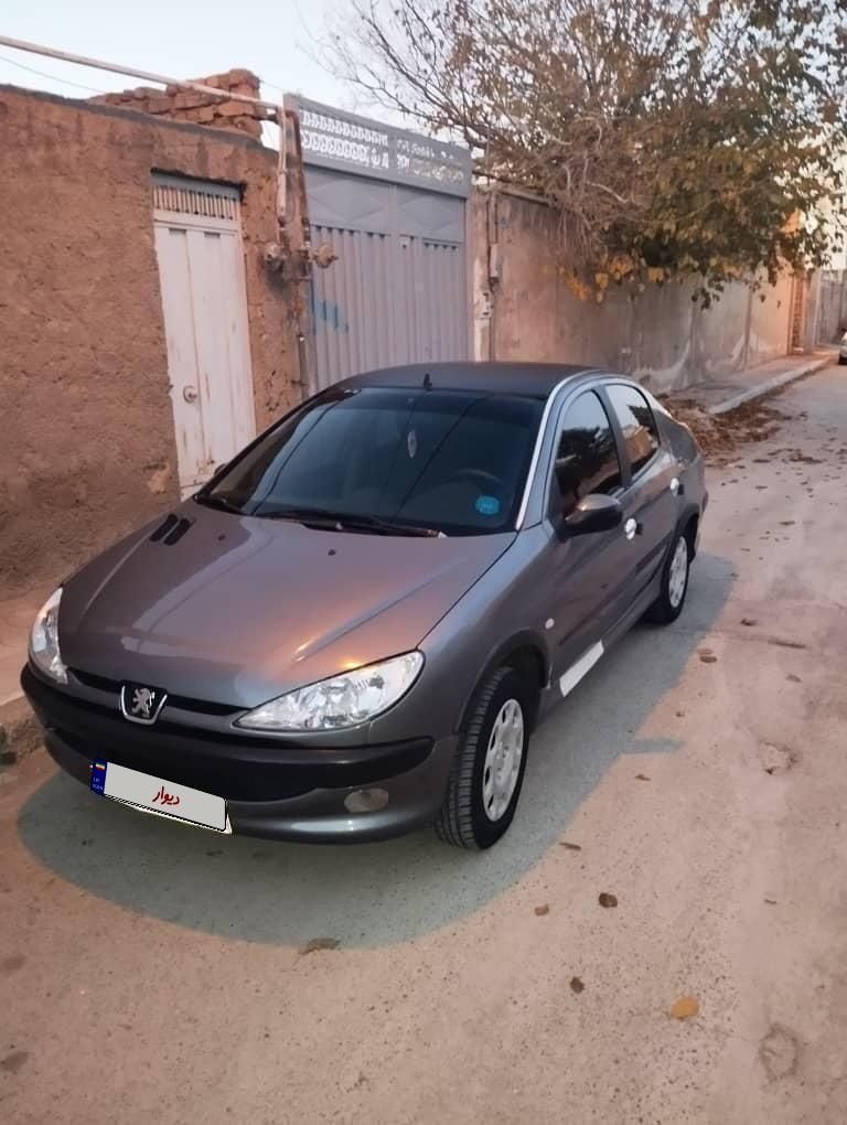 پژو ۲۰۶ صندوق دار v8 - 1390