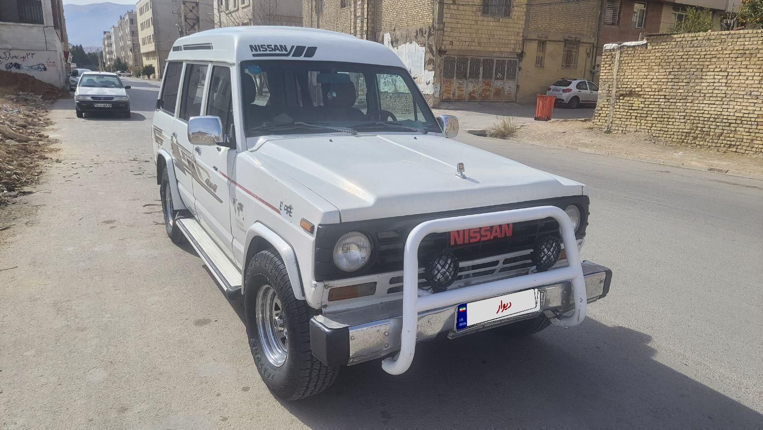 نیسان پاترول چهار درب 4 سیلندر - 1381